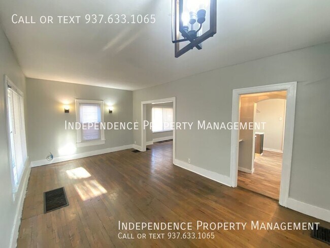 Foto del edificio - Kenyon Palace  **MOVE IN SPECIAL -- $75 GI...