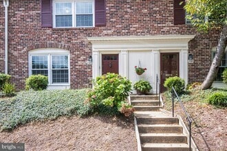 Building Photo - 8323 Kingsgate Rd