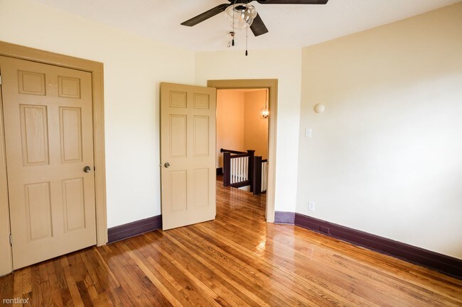 Building Photo - 3 br, 1 bath  - 6938 E Vernor Hwy
