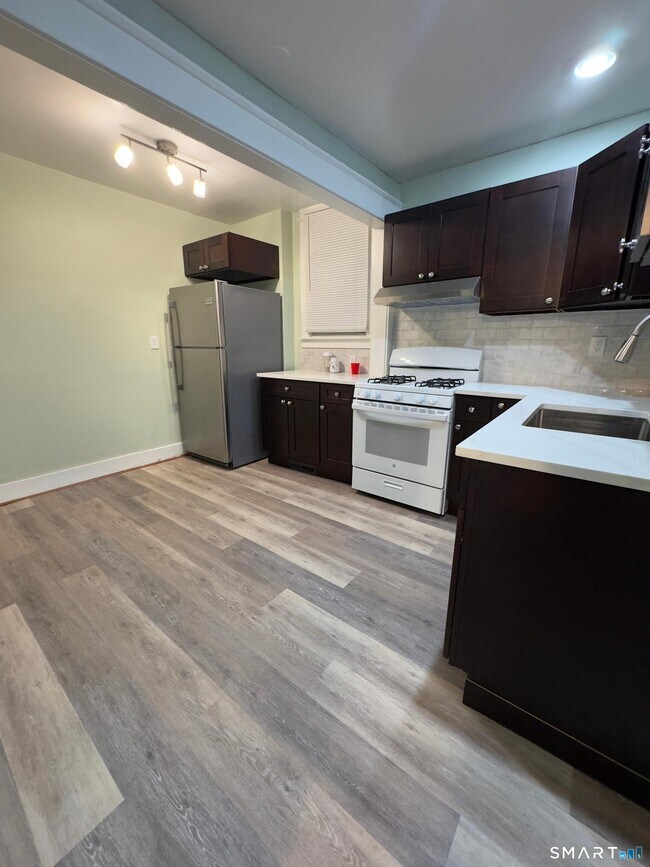 Foto del edificio - 10 Bank St