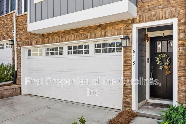 Building Photo - 618 Crudent Rd