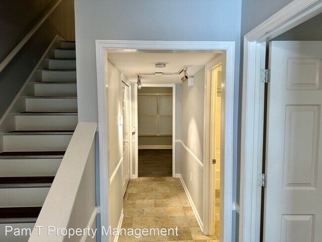 Foto del edificio - 3 br, 2 bath House - 25 Pointer Pl