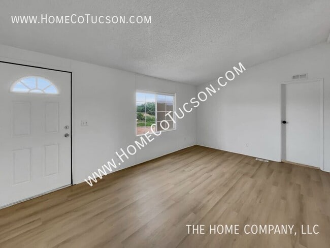 Foto del edificio - 1591 W Patton St