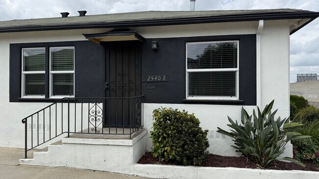 Front door - 2540 W Ramona Rd