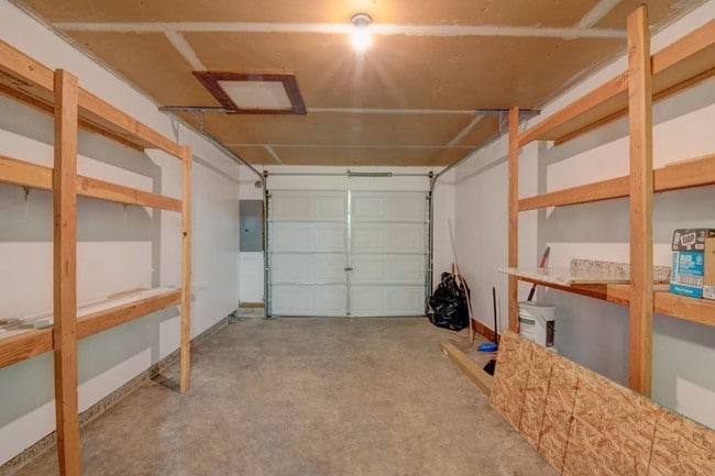 Building Photo - 3701 Biscay St NW