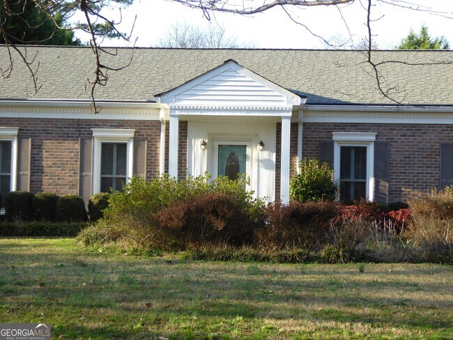 Building Photo - 1000 Grimes Bridge Rd