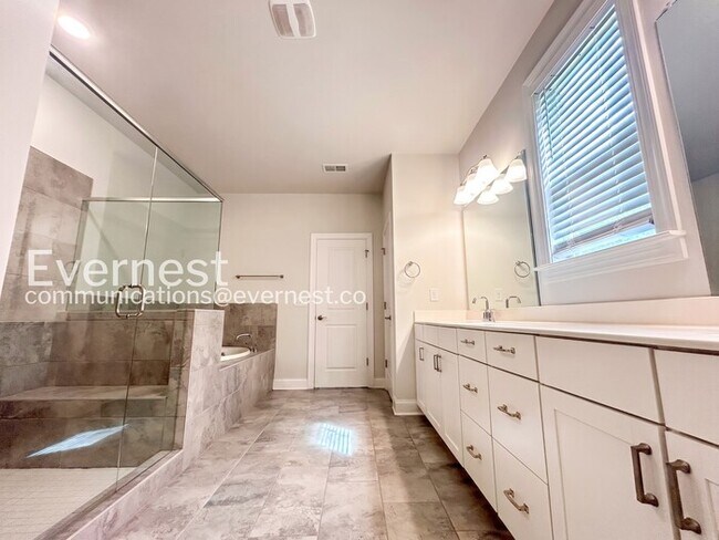 Foto del edificio - 309 Caledonia Ct