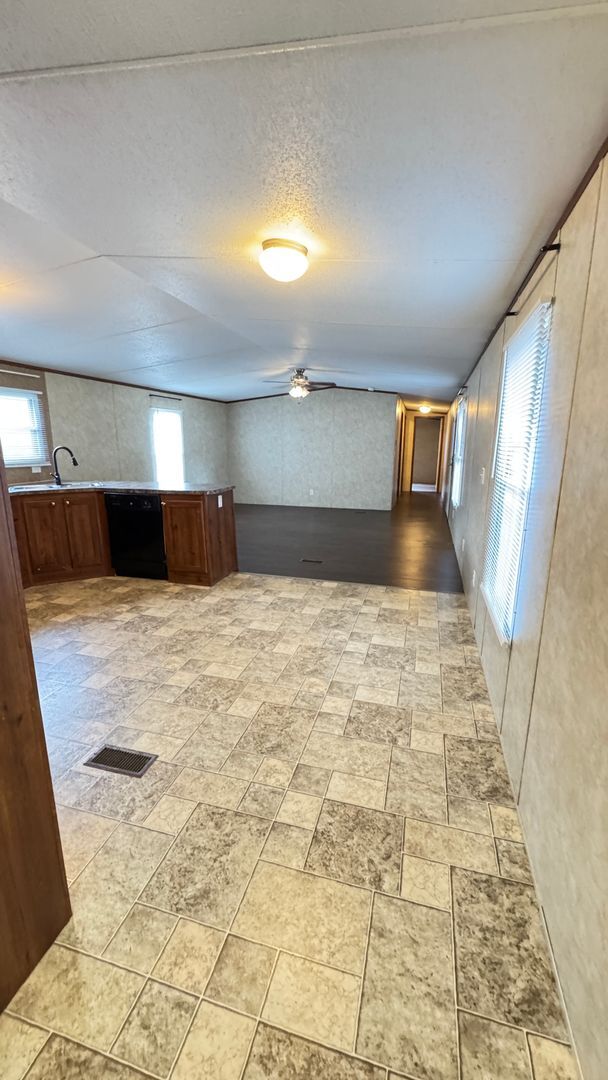 Foto del edificio - 2009 Model 3 Bedroom 2 Bath Mobile Home