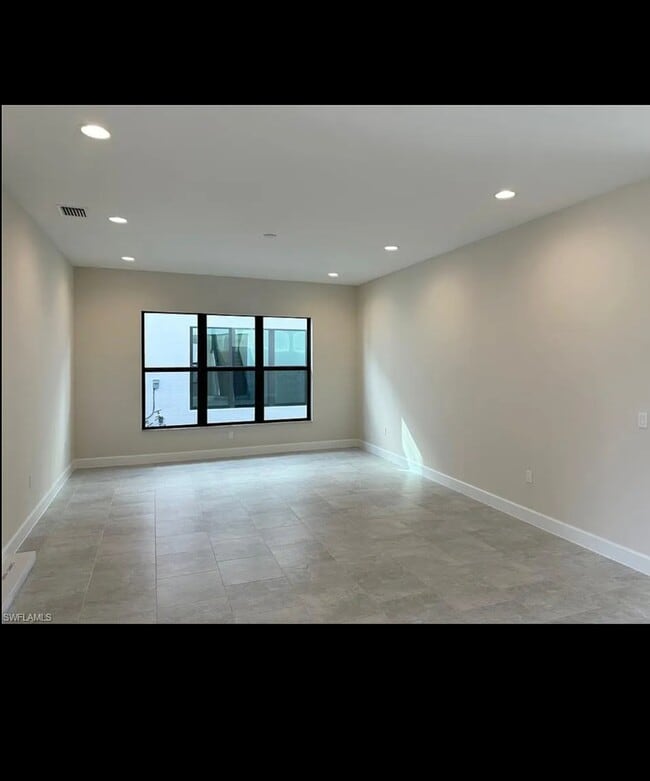 Building Photo - 20440 Fair Oak Ln