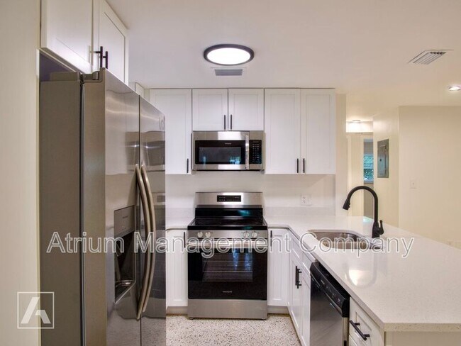 Foto del edificio - 621 Lakeview St