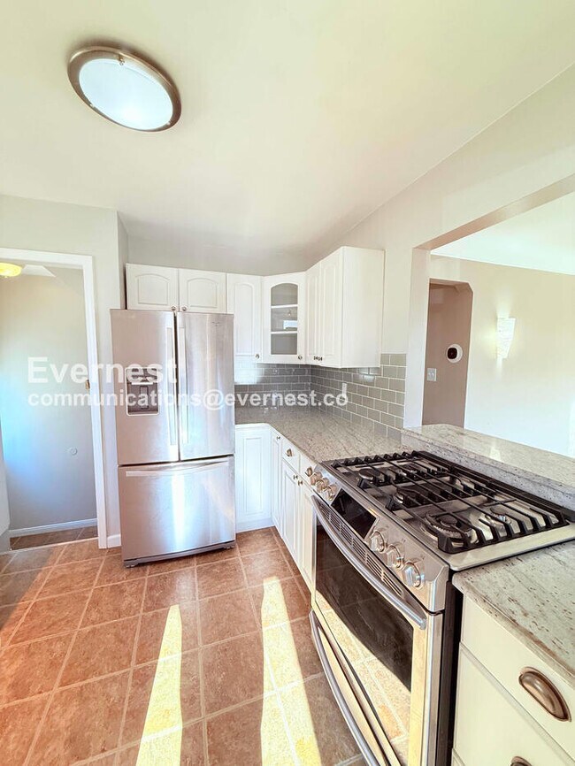 Foto del edificio - 605 N Dorchester Ave