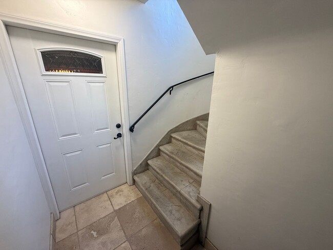 Building Photo - 2-Bedroom ADU with All Appliances Included in Valley Village!