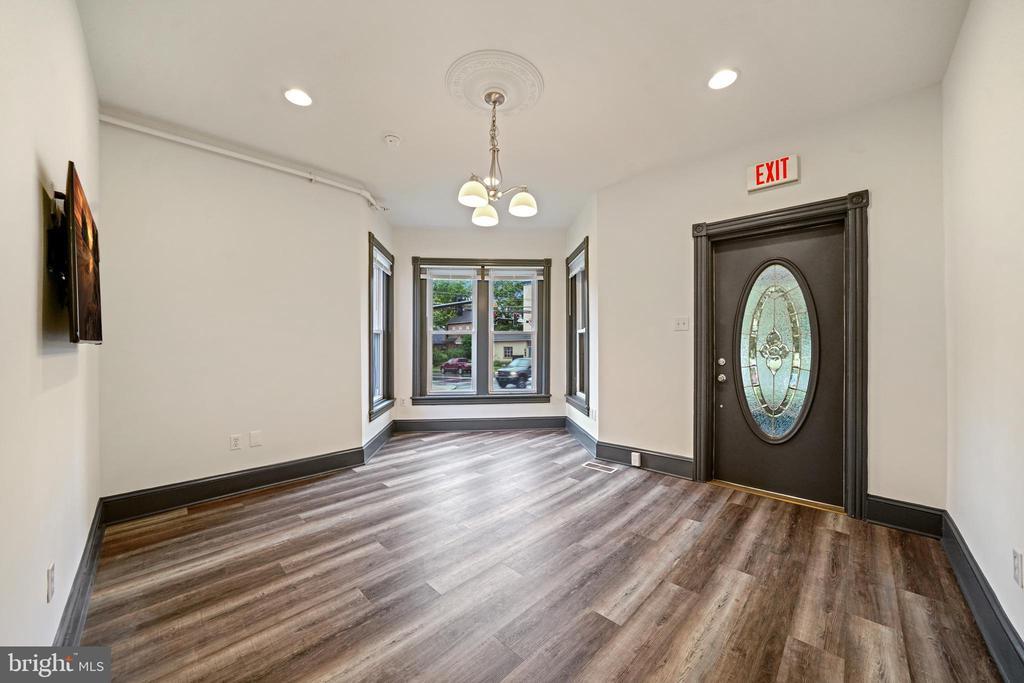 Foto principal - 119 S Broad St