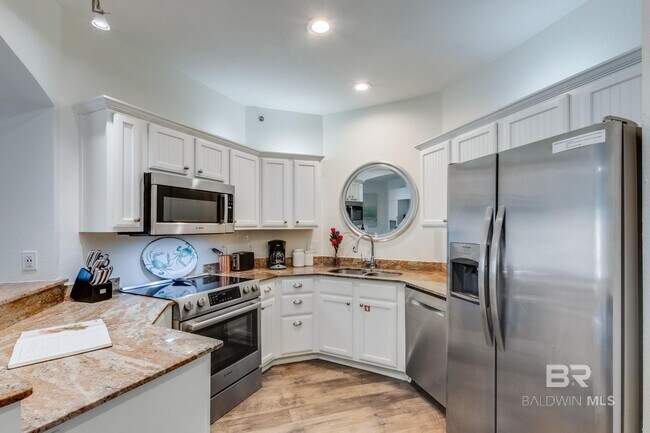 Foto del edificio - 20050 Oak Rd E