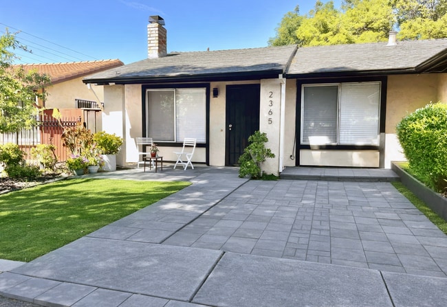 Building Photo - 2365 Fallingtree Dr