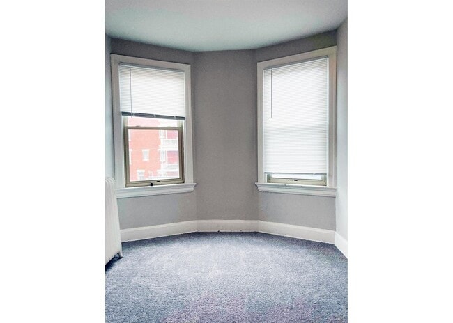 Building Photo - 343-345 Ludlow Avenue