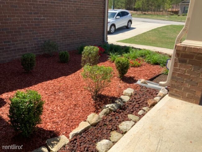 Foto del edificio - 6384 Flat Rock Ln