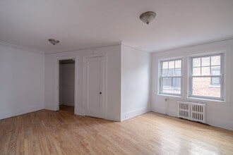 Building Photo - 1 Av. Rosemount