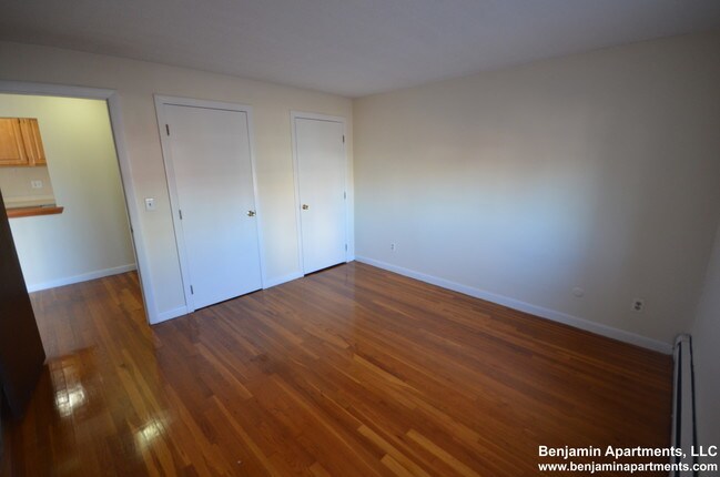 Foto del edificio - 122 Dustin St