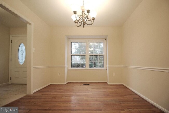 Building Photo - 316 Cherry Ct