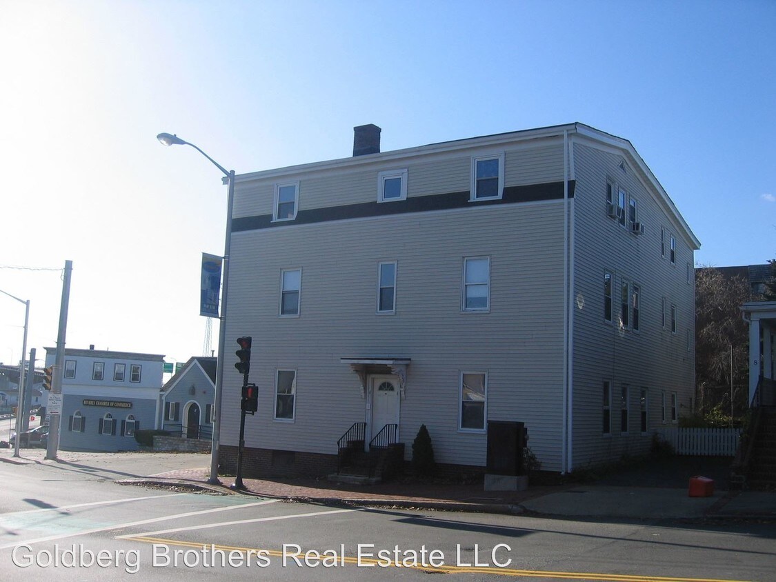 4 Rantoul St, Beverly, MA 01915 Condo for Rent in Beverly, MA