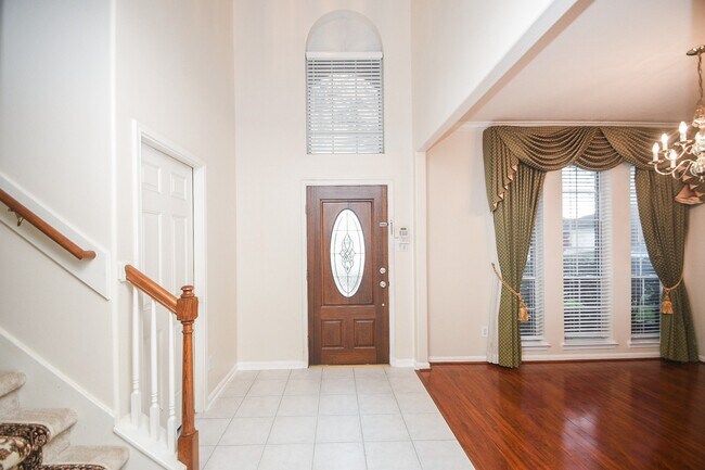 Foto del edificio - 14234 Silver Glade Ln