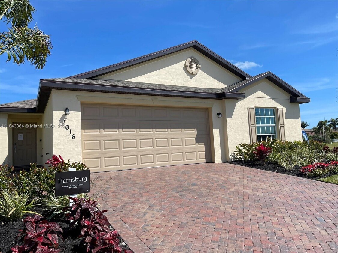 Foto principal - 1016 Bent Creek Dr