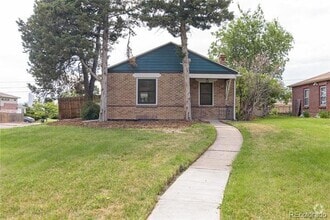Building Photo - 2701 Steele St