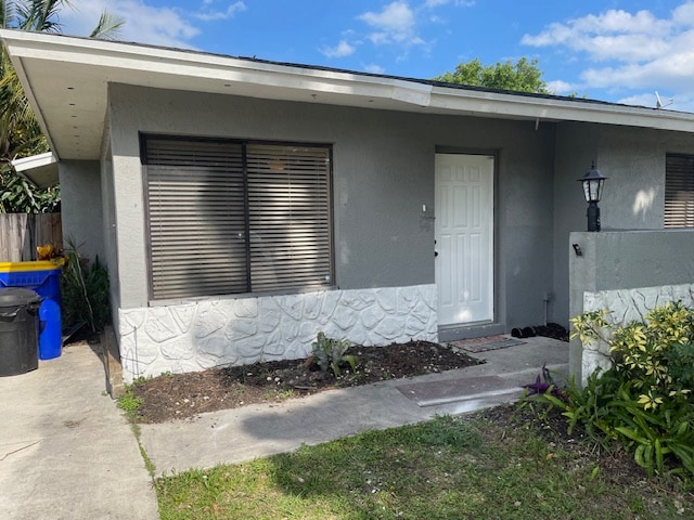Building Photo - 4591 SE Roaring Brook Way