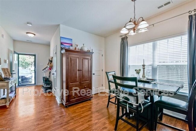 Photo - 217 Thalia Rd House