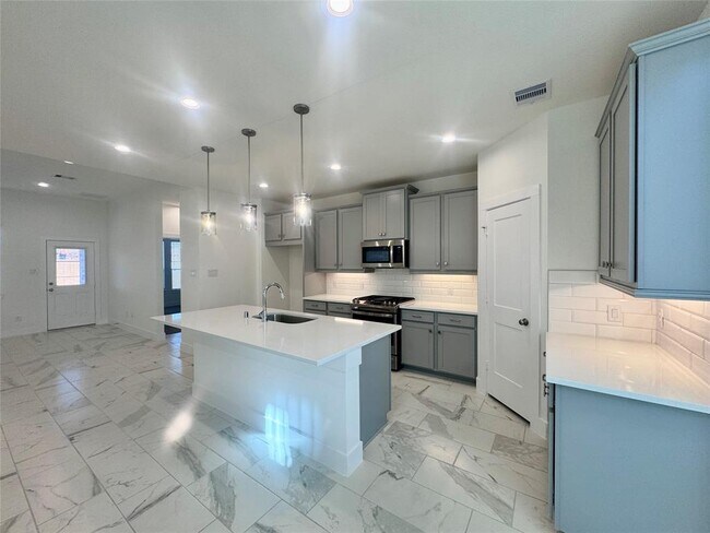 Building Photo - 13342 Wood Leaf Pk