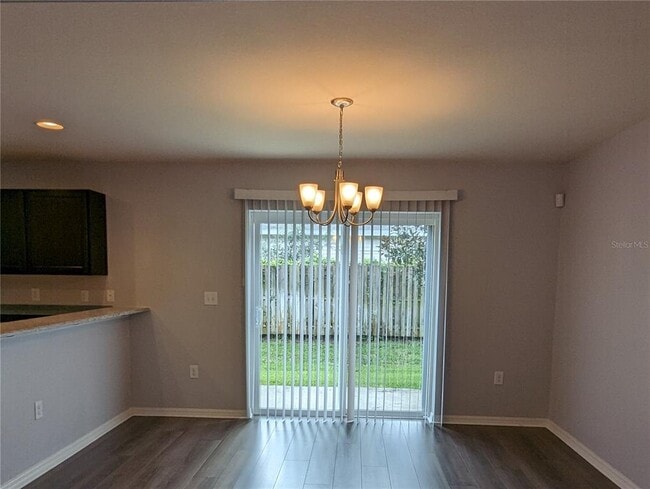 Building Photo - 219 Woodknoll Pl