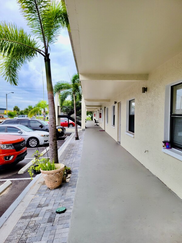 Building Photo - 4150 78th Ave N