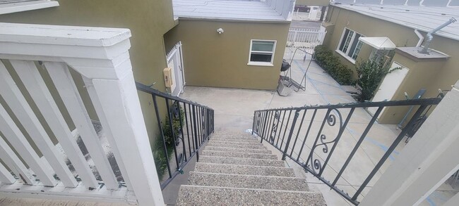 Building Photo - 6202 Cherry Ave