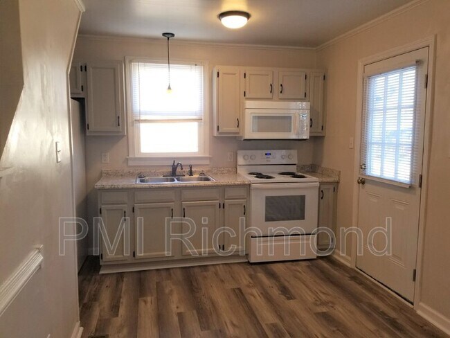 Building Photo - 1213 Keswick Ln