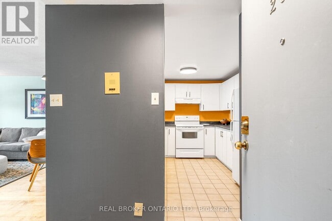 Photo du bâtiment - 446-446 Gilmour St