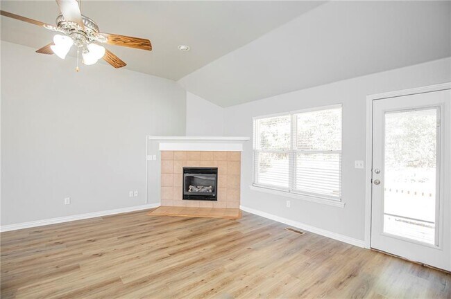 Building Photo - 41 May Ln