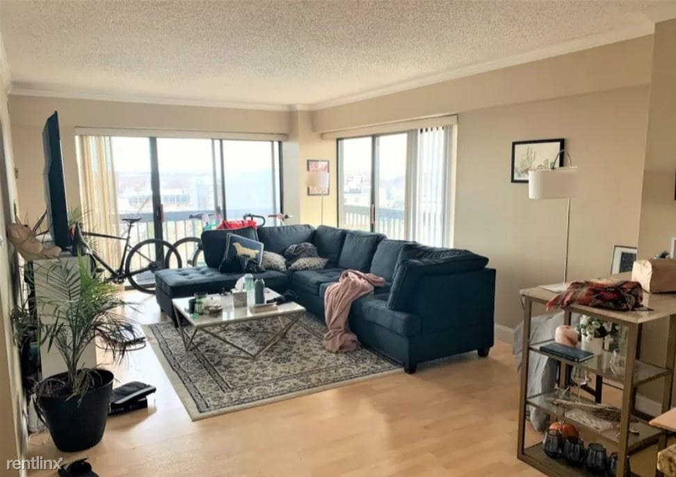 Primary Photo - 2 br, 1.5 bath Condo - 15 North Beacon St ...