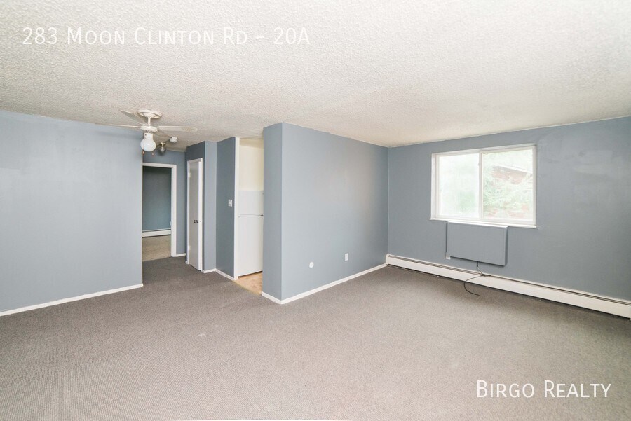 283 Moon Clinton Rd Unit 20A, CarnotMoon, PA 15108 Room for Rent in