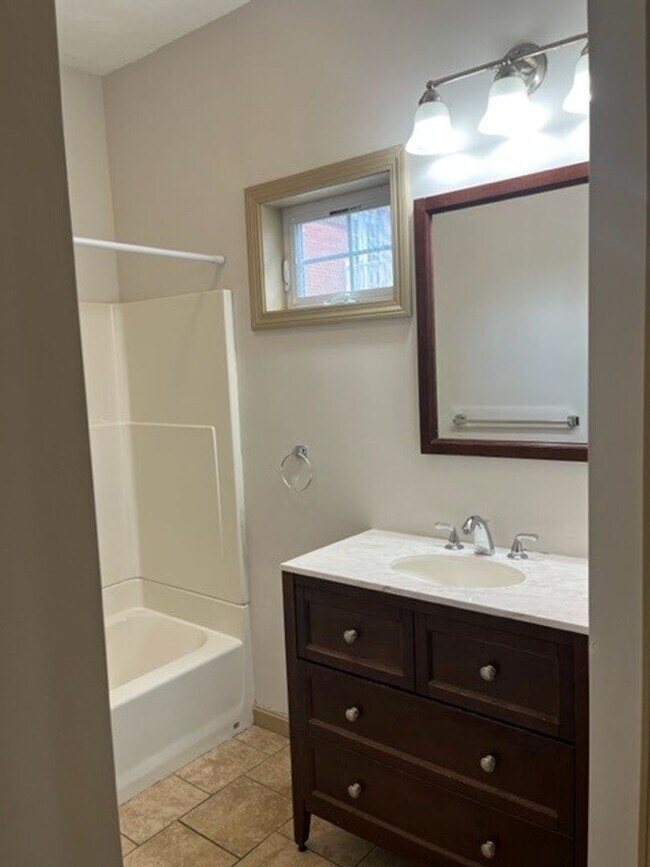 Interior Photo - 82 Sutton Street