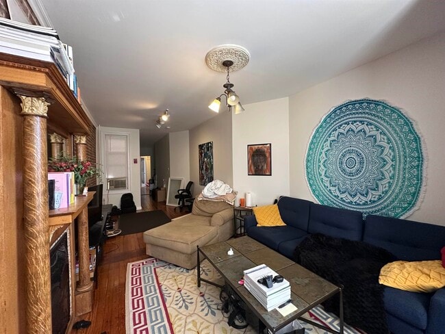 Foto del edificio - 203 Ogden Ave.