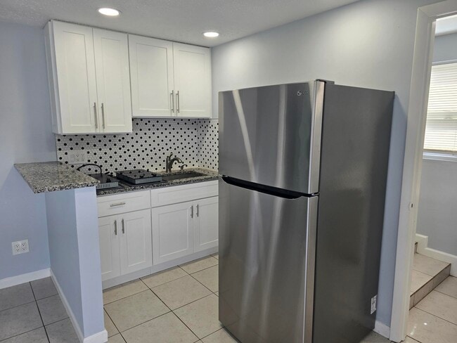 Building Photo - 513 Greynolds Cir