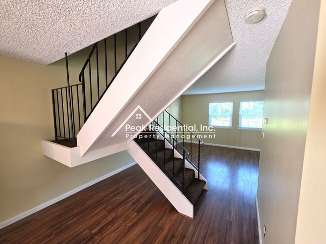Building Photo - 6691 Greenback Ln