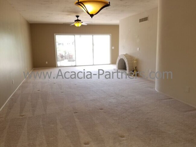 Building Photo - Dorado Country Club Estates