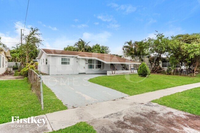Foto del edificio - 7231 McArthur Pkwy