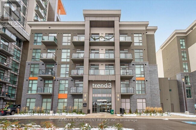 Photo du bâtiment - 470 Dundas St E