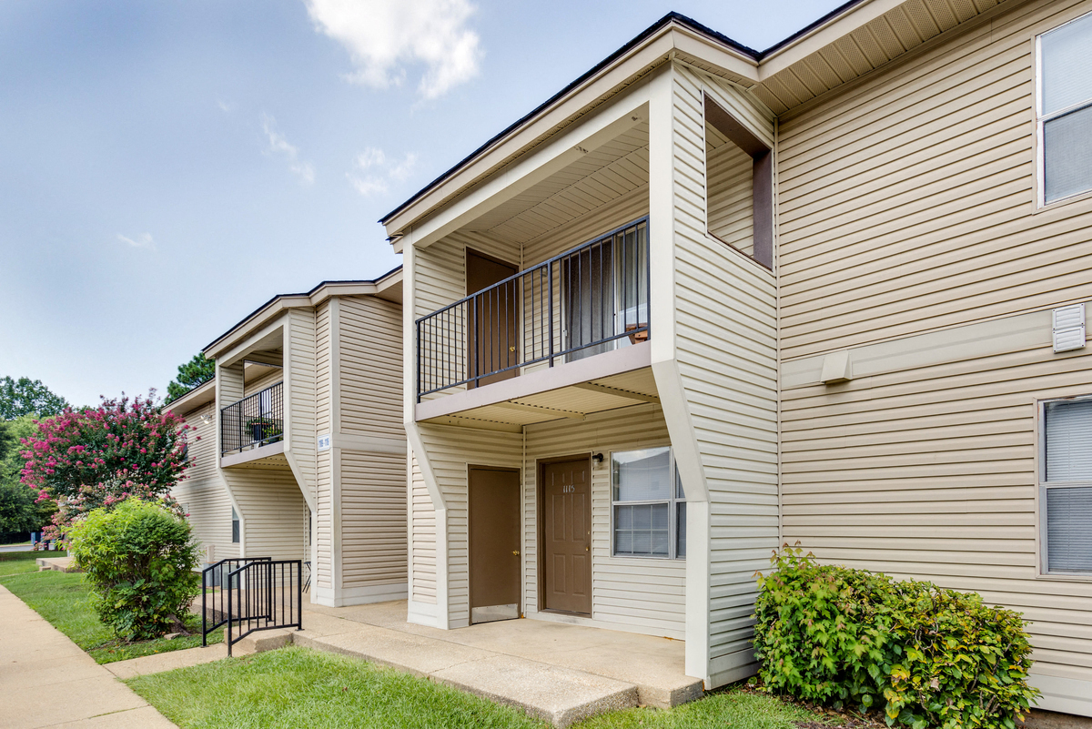 Primary Photo - High Country Apartments