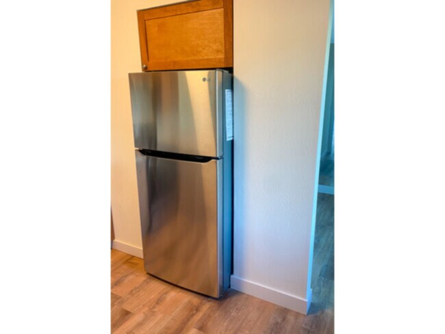 Building Photo - GORGEOUS FULLY REMODELED 1 BD/1 BA IN-LAW ...