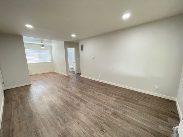 Building Photo - 6315 Aldama St