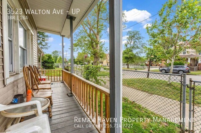Building Photo - 3523 Walton UP, Cleveland -  Stunning 3 be...